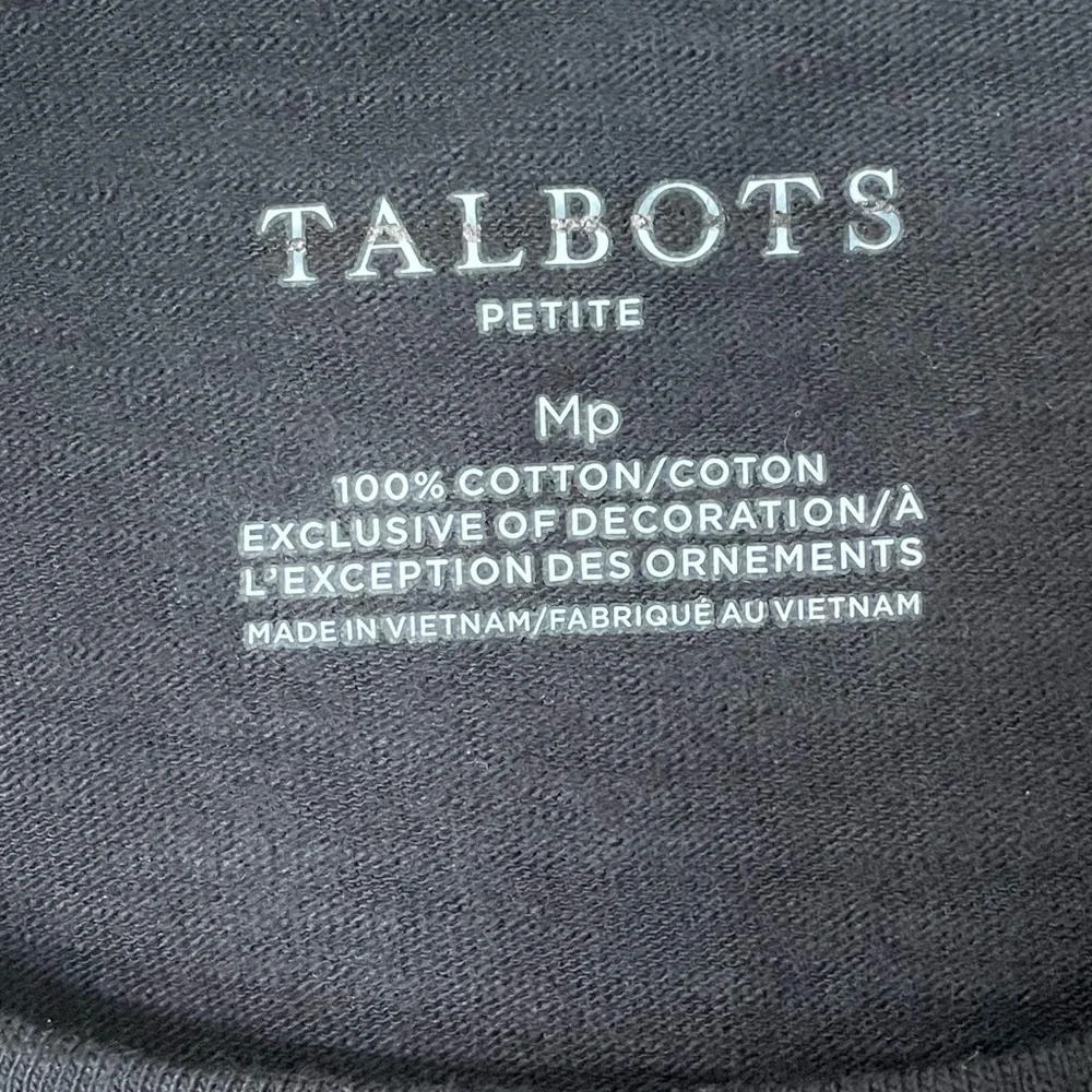 Talbots Embroidered Elephants Short Sleeve Crew Neck T-Shirt Size Medium Petite - Picture 3 of 9